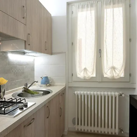 Cavour Apartments Salo Room photo